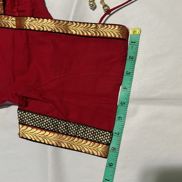 Indian saree blouse brand new, ready-made red color with copper gold design. - Picture 4 of 8